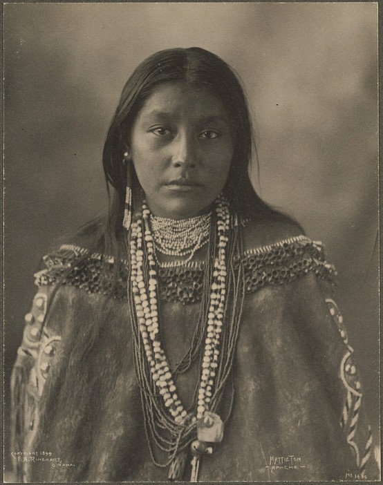 Photo:  Apache 1899